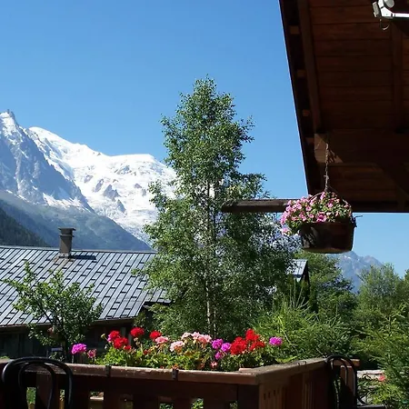 * Lioutraz * Chamonix Mont Blanc